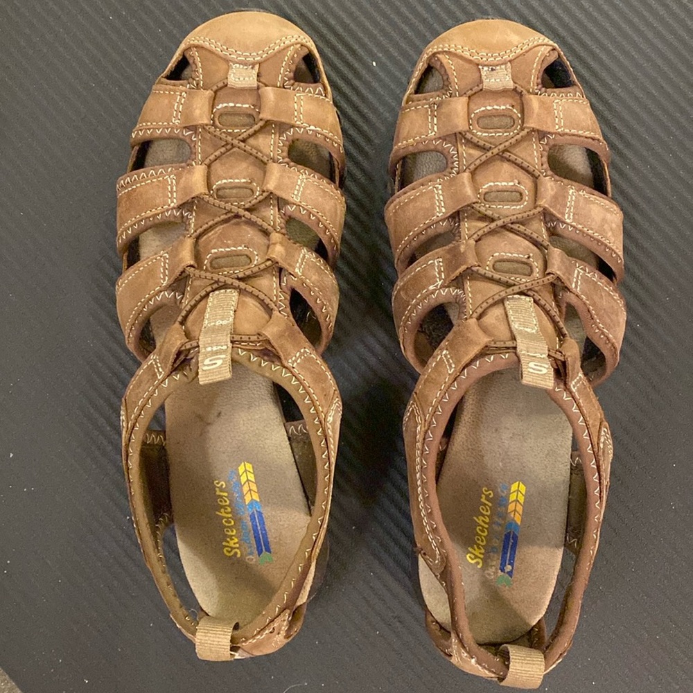 Sketchers outdoor lifestyle 9.5